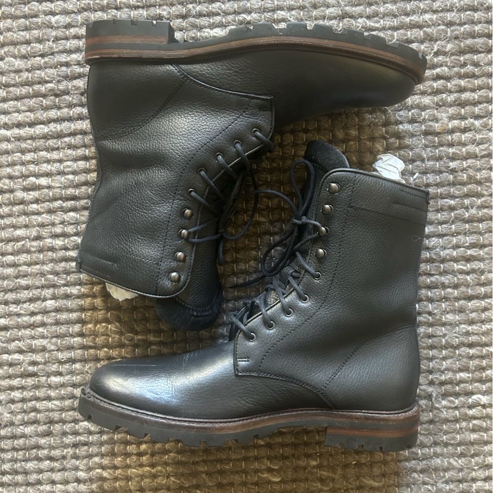 Pebbled Black Leather Men's Weatherproof Combat Boots - Picture 3 of 11